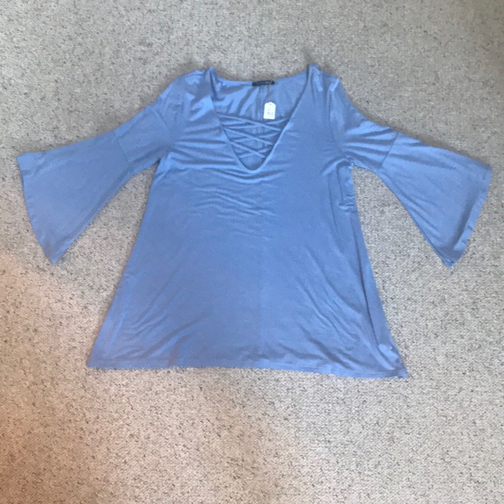 NWT Women’s Bell Sleeve Blouse size M